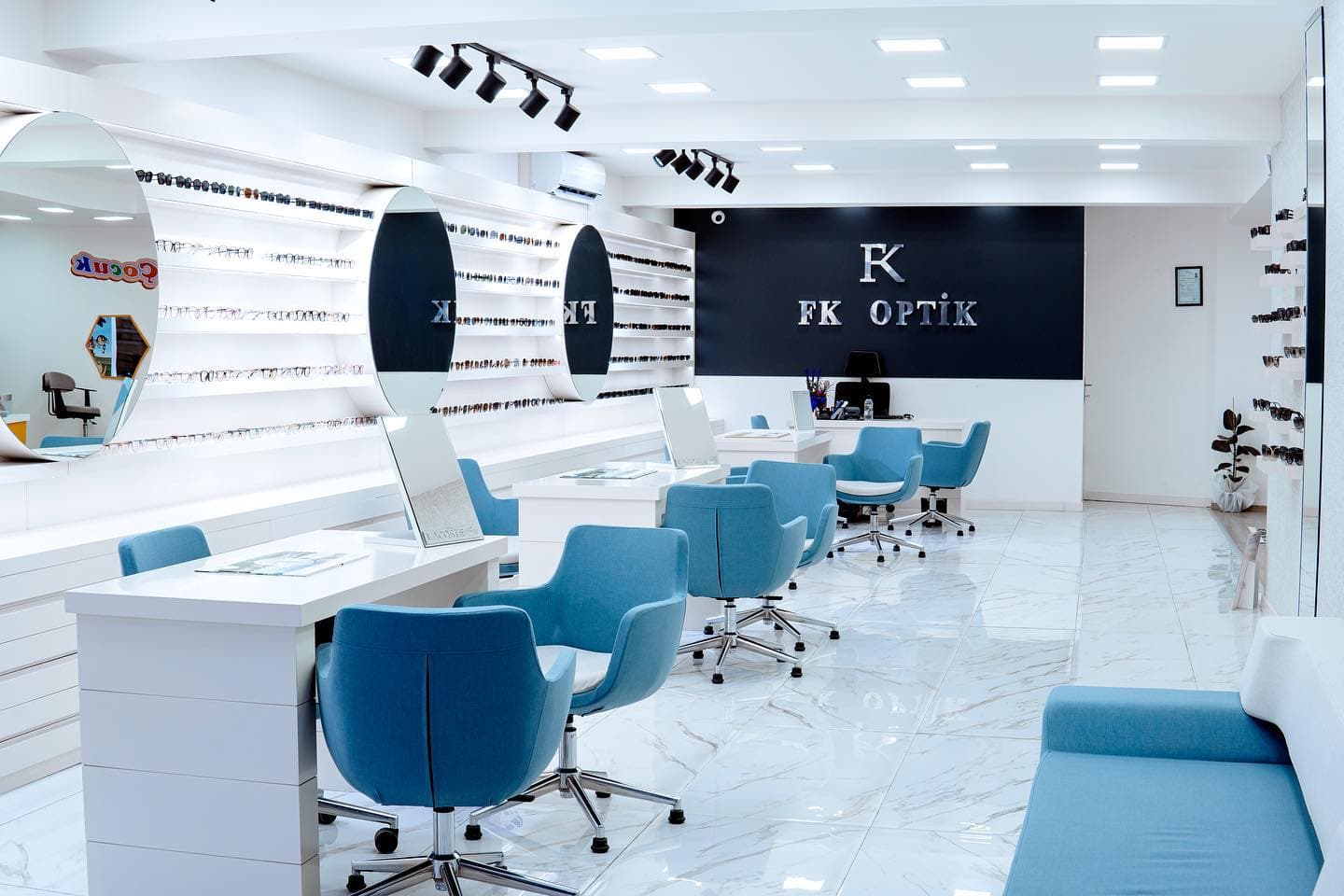 FK OPTİK Mağaza İçi
